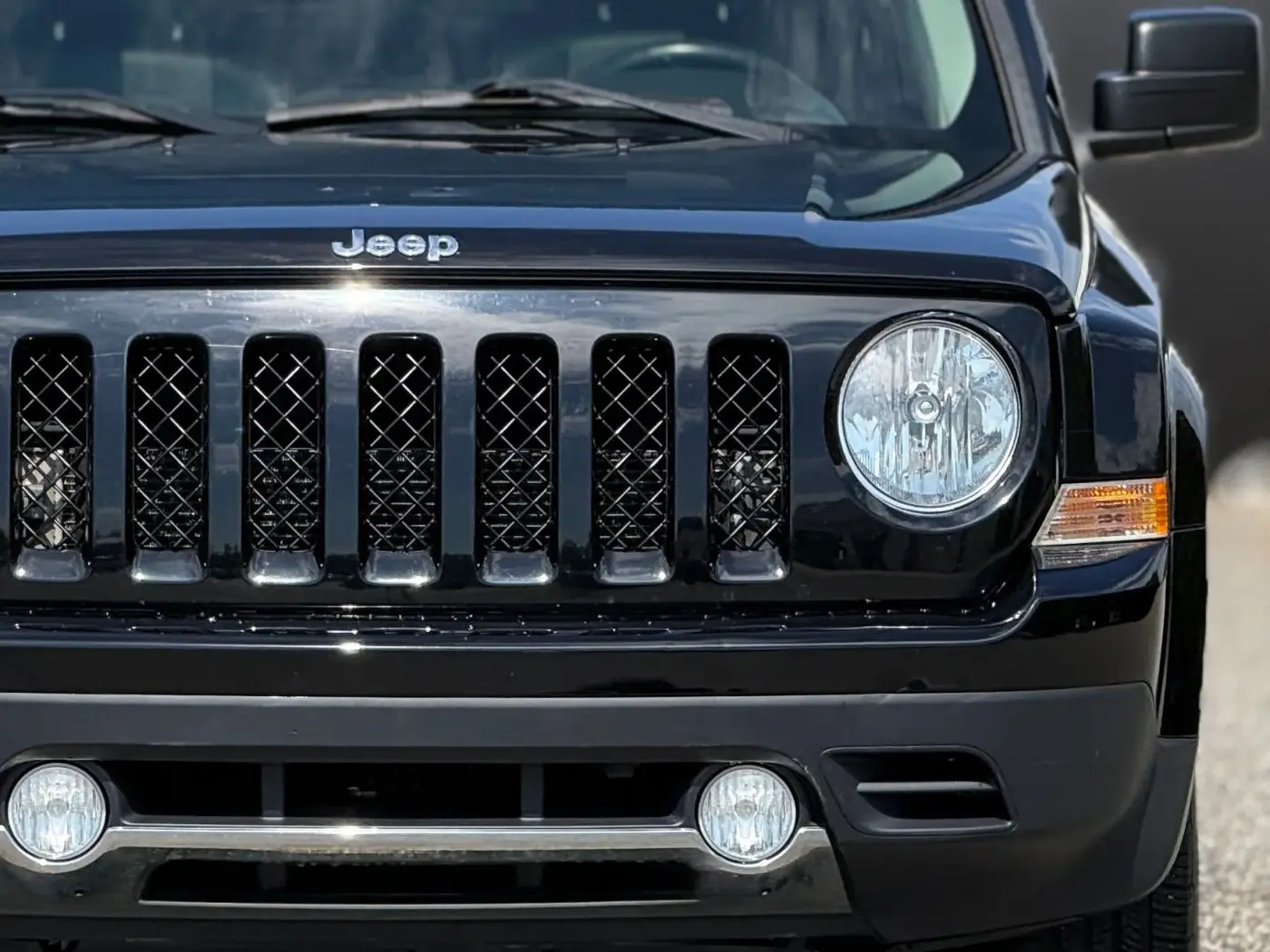 2017 Jeep Patriot - $10,950