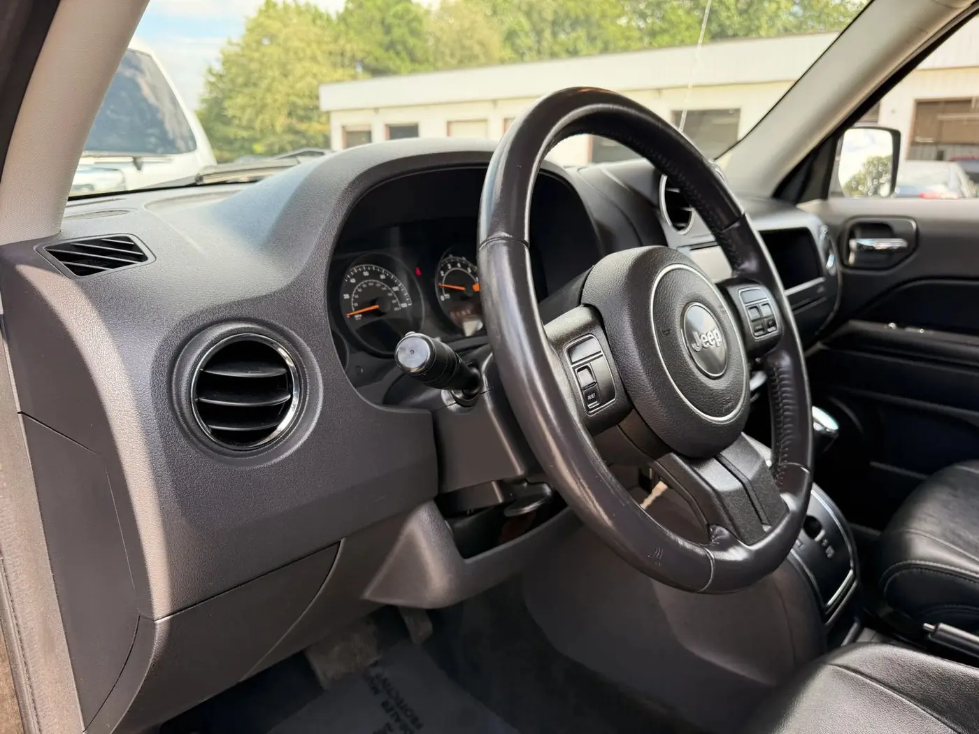 2017 Jeep Patriot - $10,950