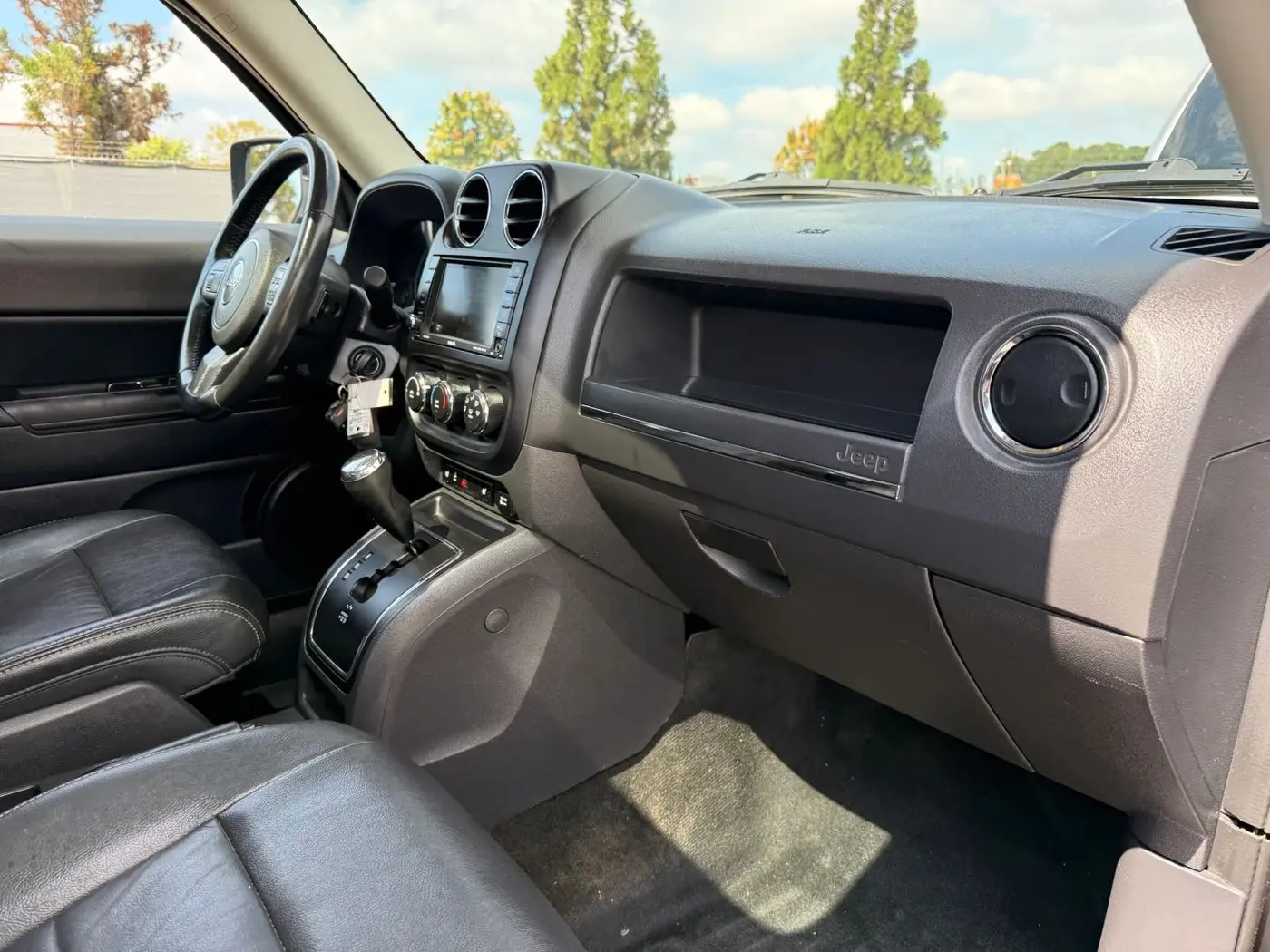 2017 Jeep Patriot - $10,950