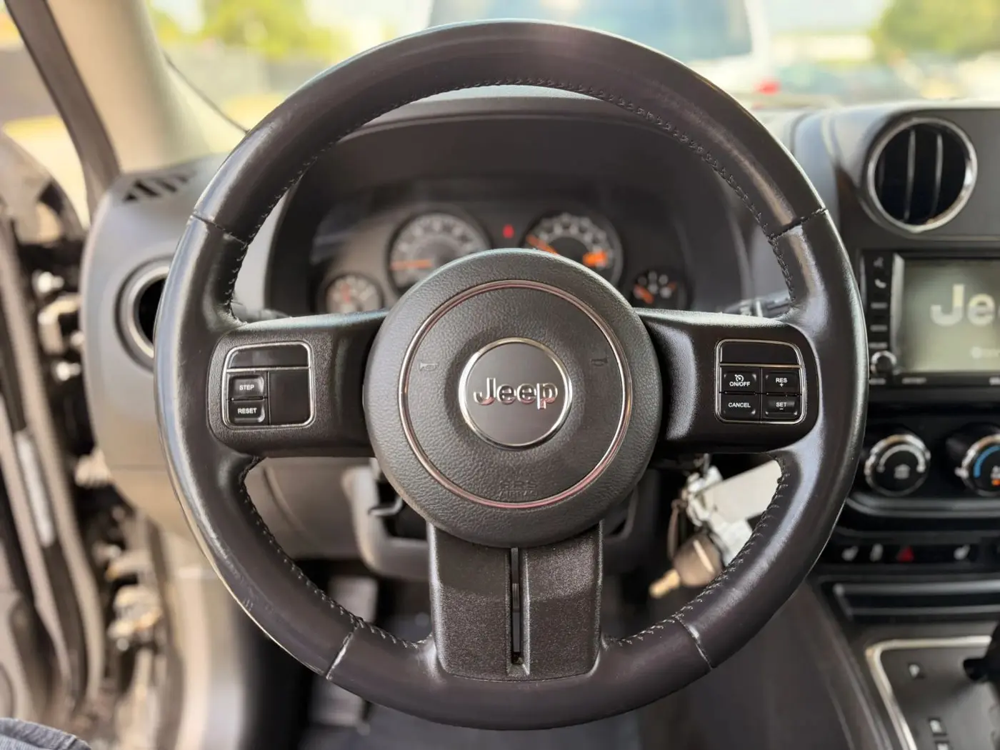 2017 Jeep Patriot - $10,950
