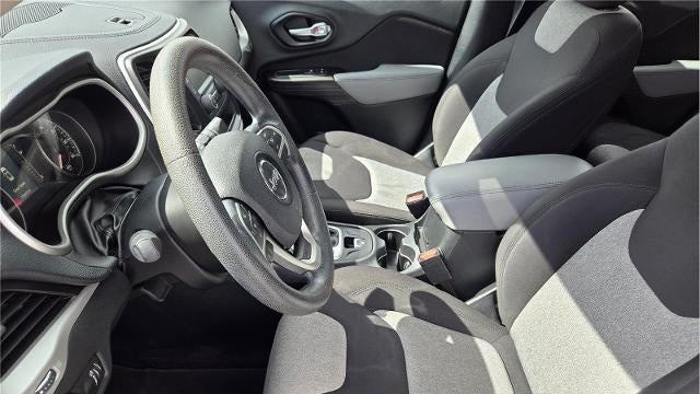 2014 Jeep Cherokee Sport