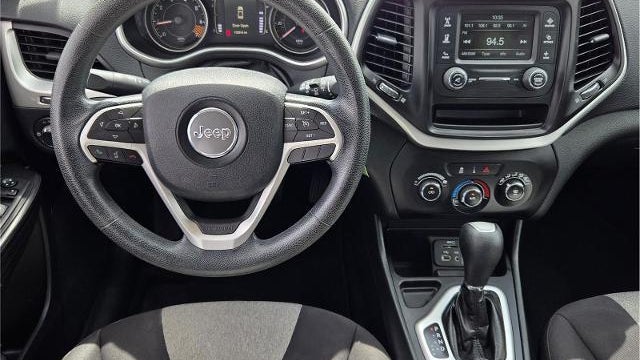 2014 Jeep Cherokee Sport