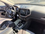 2015 Cherokee Thumbnail 33