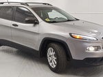 2016 Cherokee Thumbnail 1