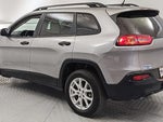 2016 Cherokee Thumbnail 4