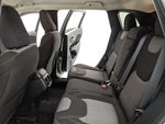 2016 Cherokee Thumbnail 15