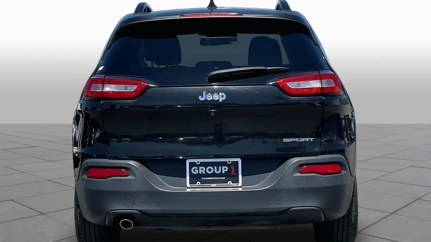 2016 Jeep Cherokee Sport Altitude
