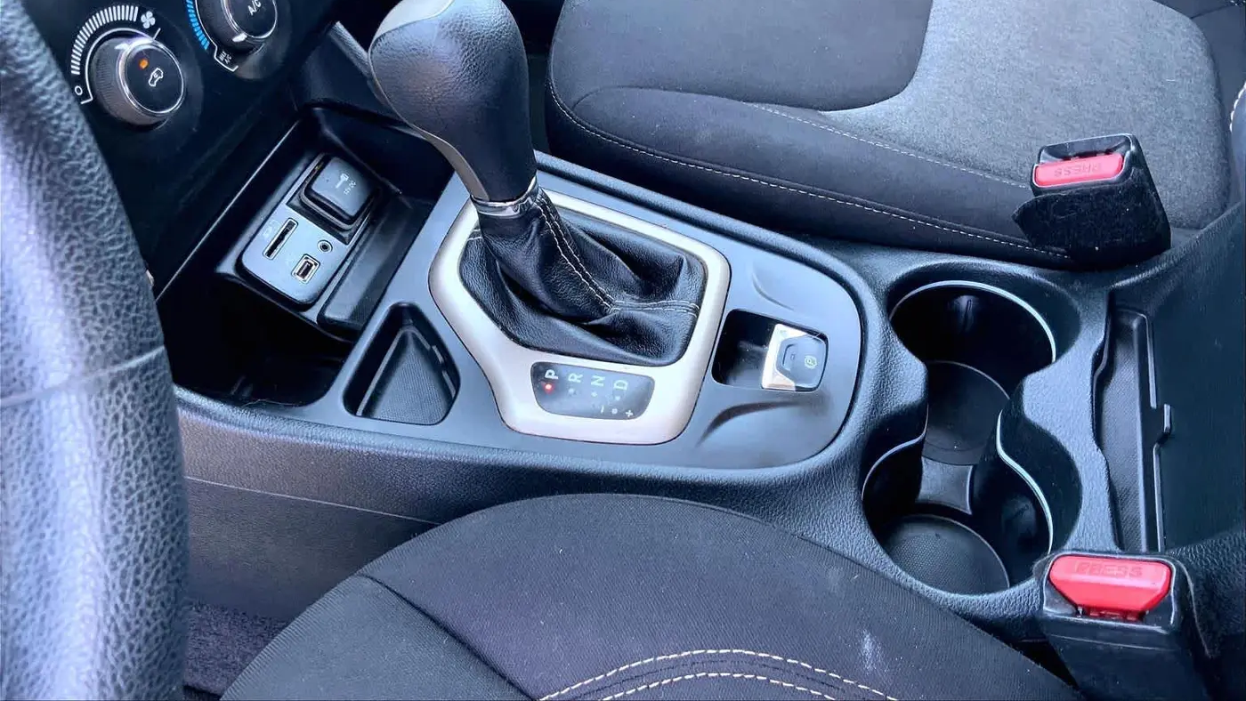 2016 Jeep Cherokee Sport Altitude