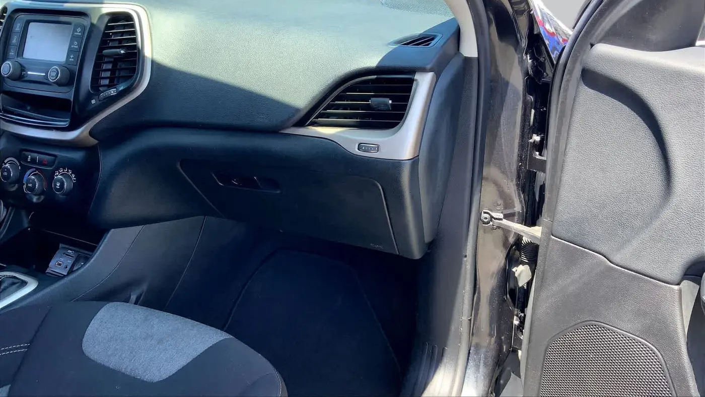 2016 Jeep Cherokee Sport Altitude