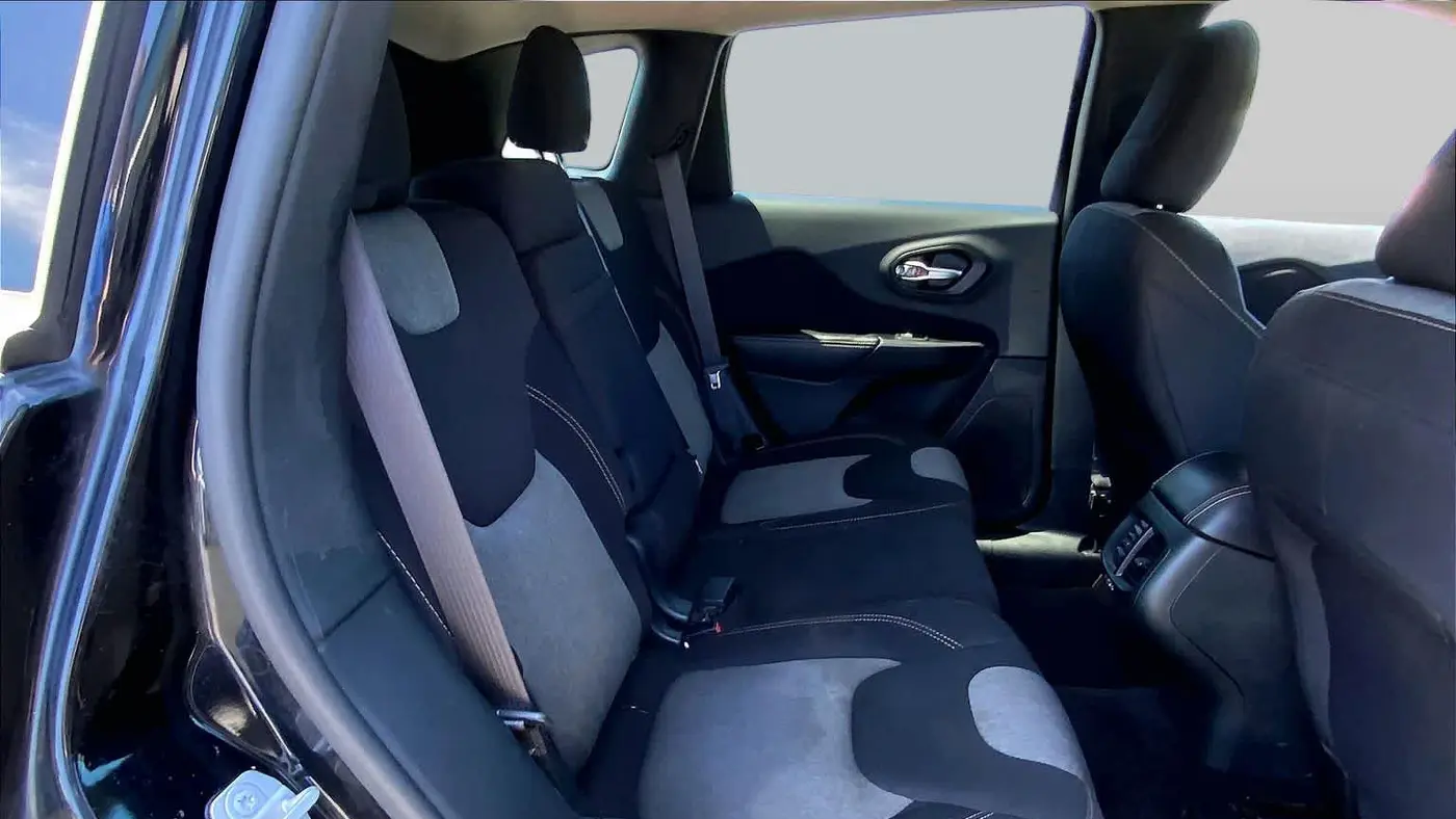 2016 Jeep Cherokee Sport Altitude