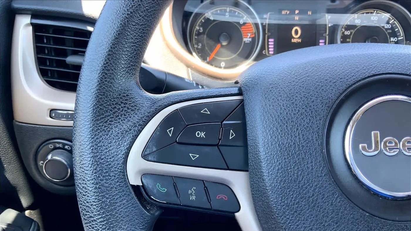 2016 Jeep Cherokee Sport Altitude