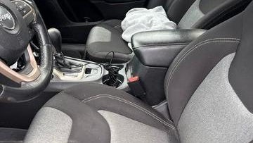 2015 Jeep Cherokee Sport