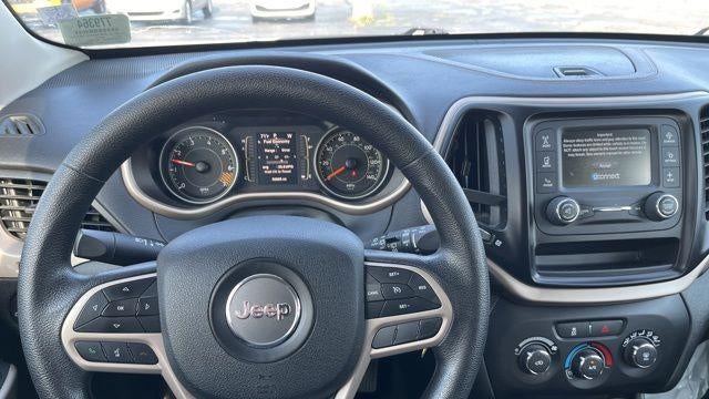 2017 Jeep Cherokee Sport