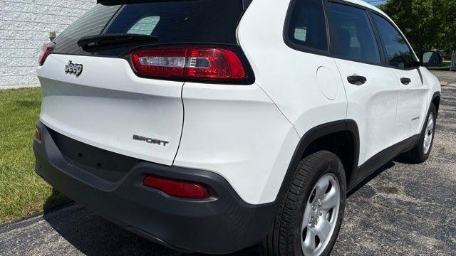 2017 Jeep Cherokee Sport