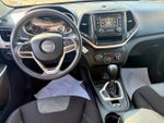 2017 Cherokee Thumbnail 10