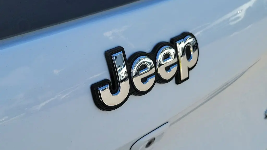 2016 Jeep Cherokee Sport Altitude