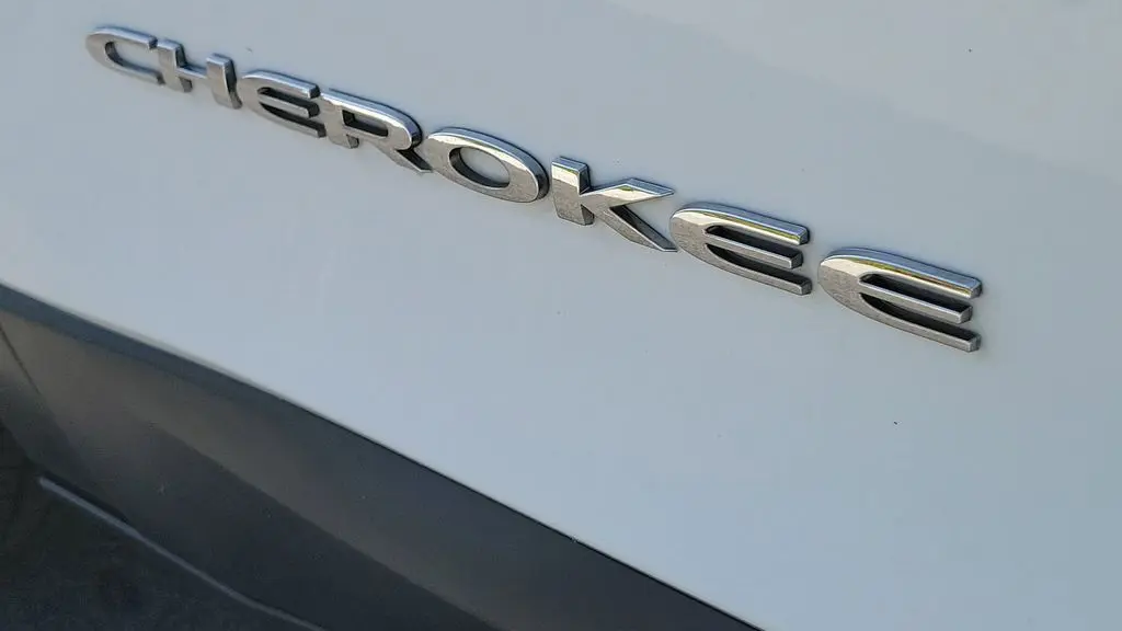 2016 Jeep Cherokee Sport Altitude