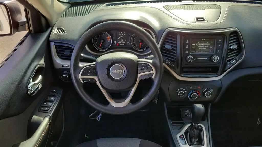 2016 Jeep Cherokee Sport Altitude