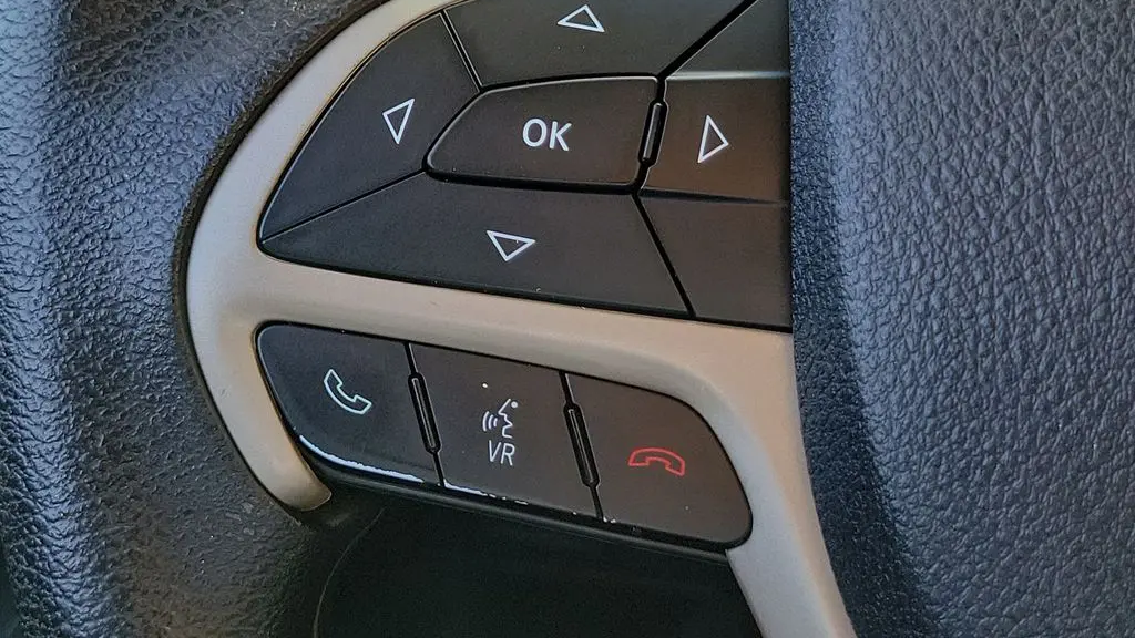2016 Jeep Cherokee Sport Altitude