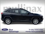 2017 Cherokee Thumbnail 2