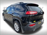 2017 Cherokee Thumbnail 8