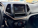 2017 Cherokee Thumbnail 18