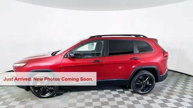 2017 Jeep Cherokee Sport