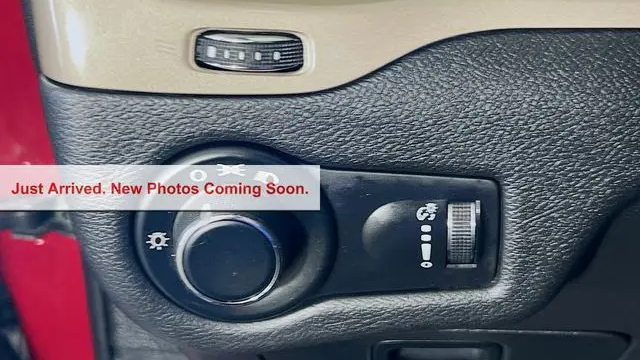 2017 Jeep Cherokee Sport