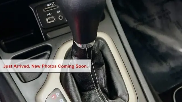 2017 Jeep Cherokee Sport