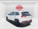 2014 Cherokee Thumbnail 8