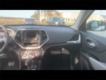 2014 Cherokee Thumbnail 13