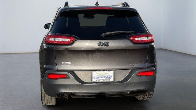 2017 Jeep Cherokee Sport