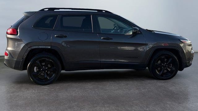 2017 Jeep Cherokee Sport