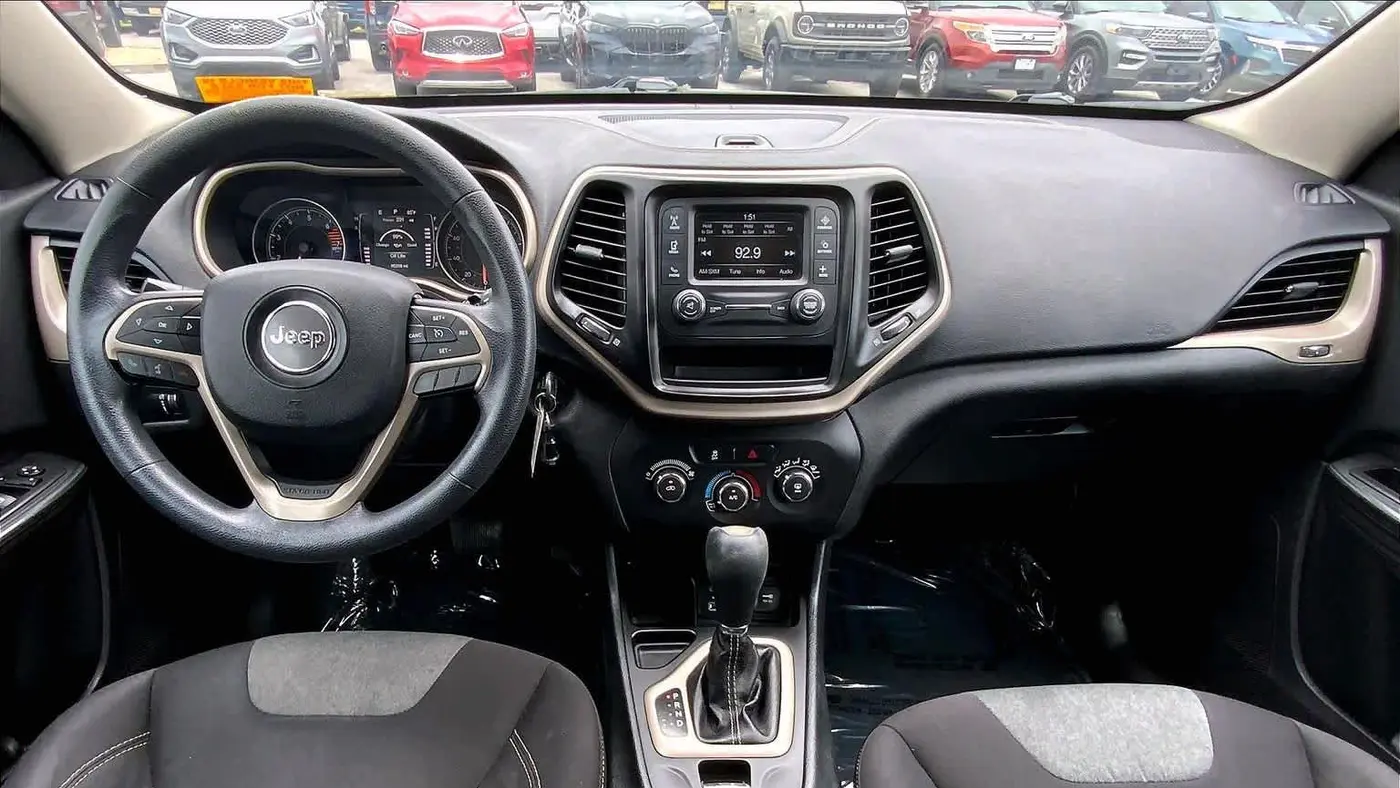 2016 Jeep Cherokee Sport Altitude