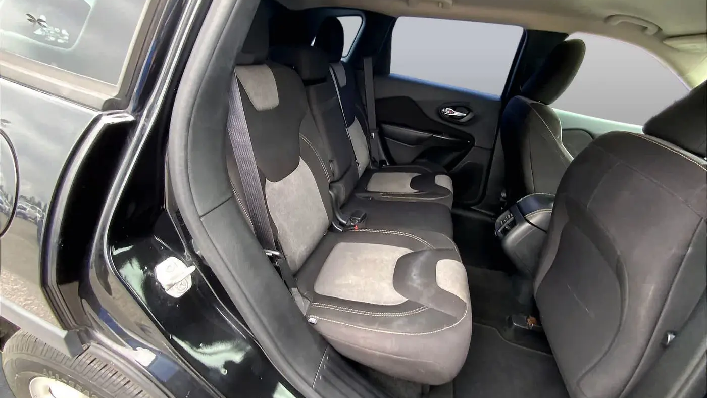 2016 Jeep Cherokee Sport Altitude