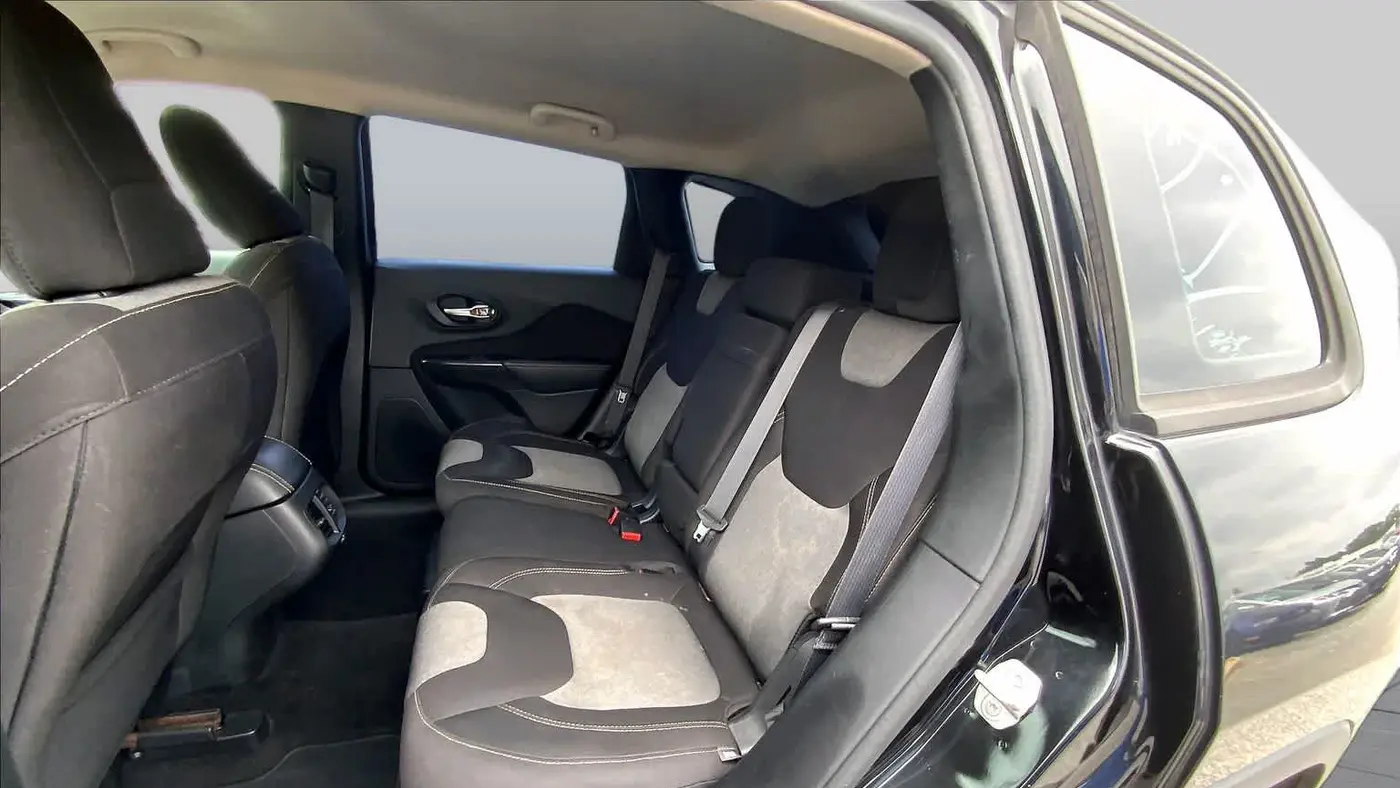 2016 Jeep Cherokee Sport Altitude