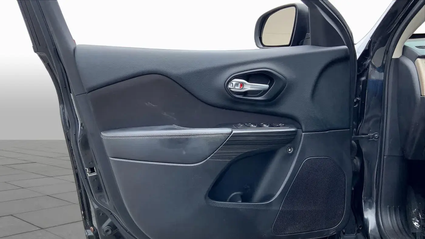 2016 Jeep Cherokee Sport Altitude