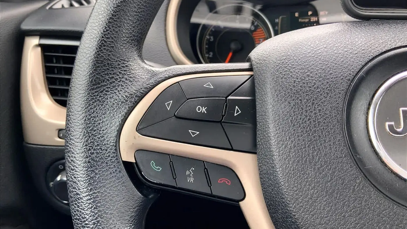 2016 Jeep Cherokee Sport Altitude