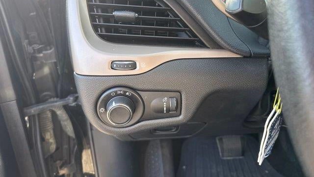 2017 Jeep Cherokee Sport