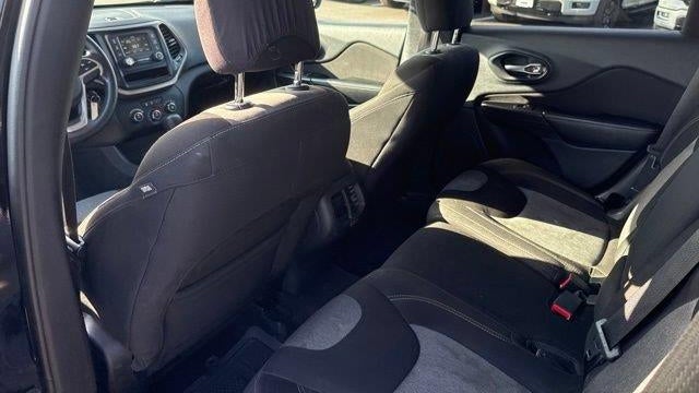 2017 Jeep Cherokee Sport
