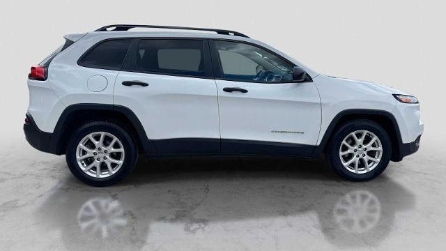 2017 Jeep Cherokee Sport