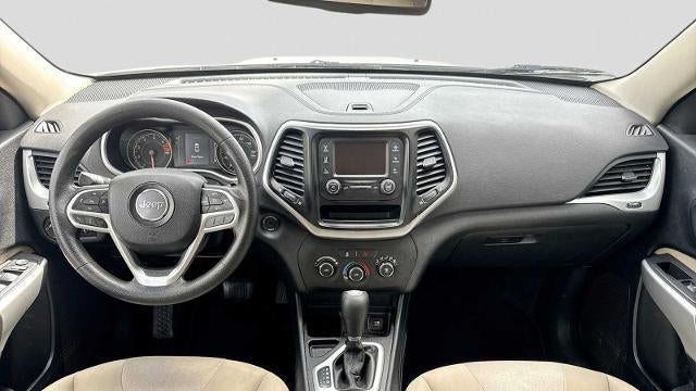2017 Jeep Cherokee Sport