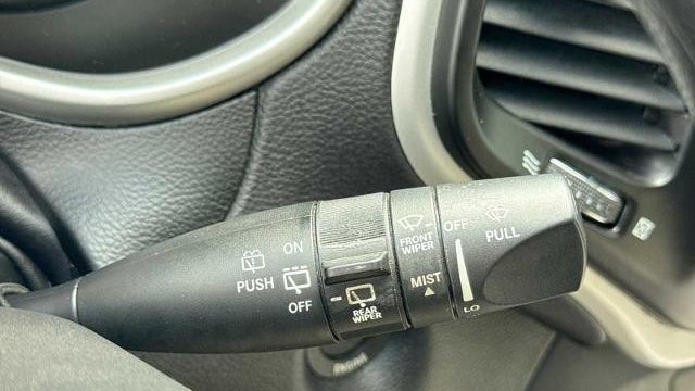 2017 Jeep Cherokee Sport