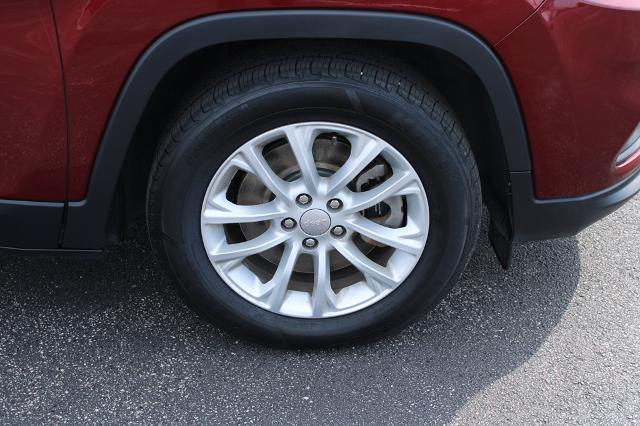 2019 Jeep Cherokee - $12,000