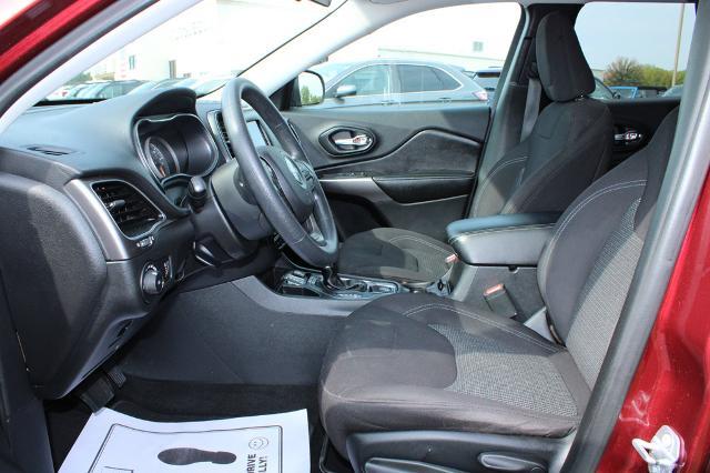 2019 Jeep Cherokee - $12,000