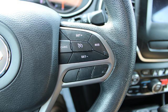 2019 Jeep Cherokee - $12,000