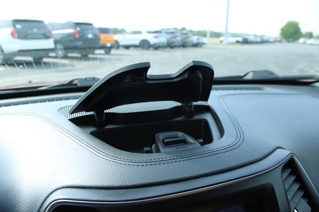 2019 Jeep Cherokee - $12,000