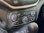 2016 Cherokee Thumbnail 14