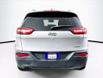 2016 Cherokee Thumbnail 15