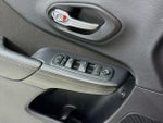 2016 Cherokee Thumbnail 21